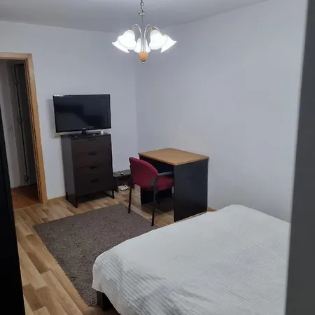 Apartament Calea Victoriei Nr 1 דירה